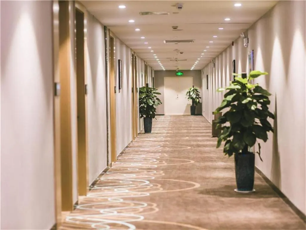 Xana Lite-West Luohe High Speed ​​Railway Station Hotel